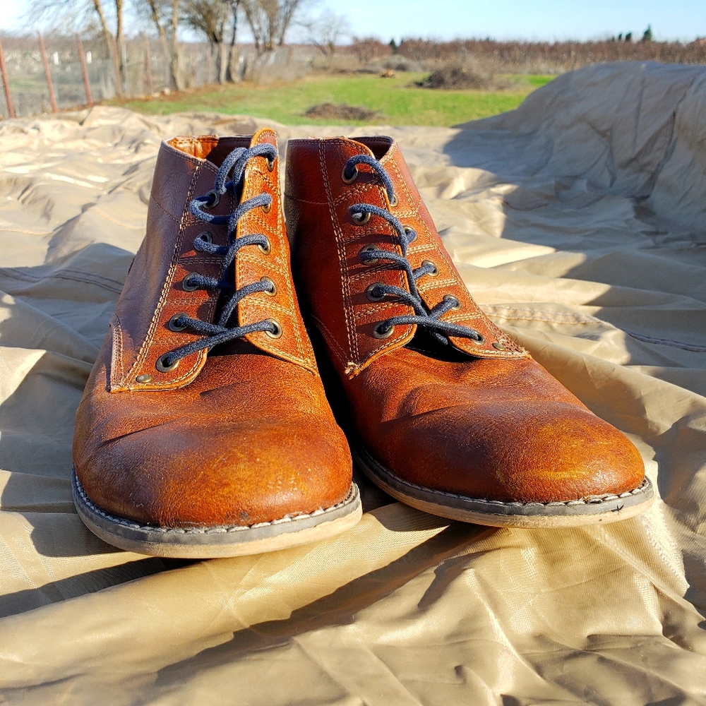 Chukka casual dress